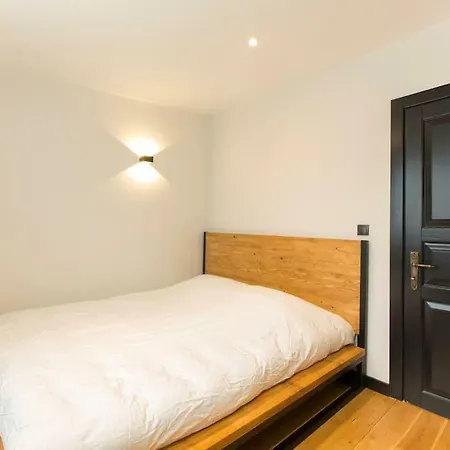 Nisos Flats 21 Aparthotel
