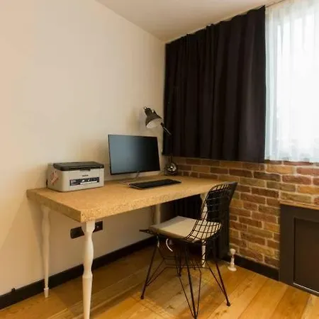 Nisos Flats 21 Aparthotel *