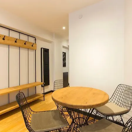Nisos Flats 21 Aparthotel Istanboel
