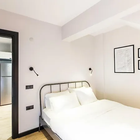 Nisos Flats 21 Istanboel