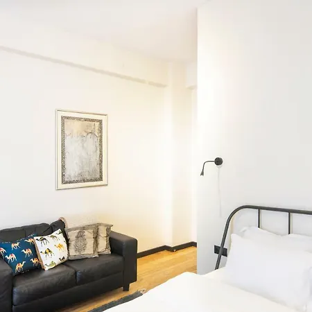 Nisos Flats 21 Istanboel